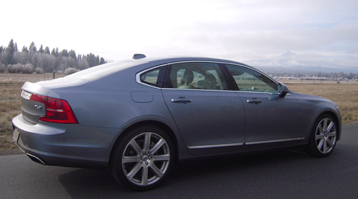 2018-Volvo-S90-T6-AWD-Inscription-DSCN4164-edit-1