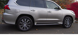 2019-Lexus-LX-570-DSCN6209-edit-2