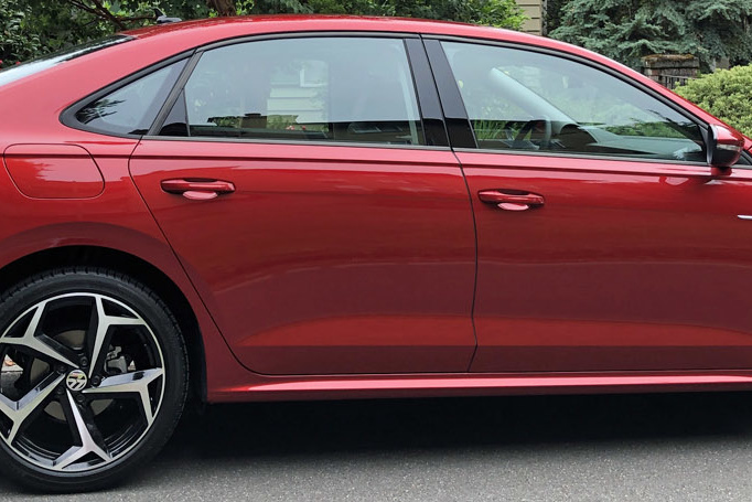 2020 Volkswagen Passat R-Line