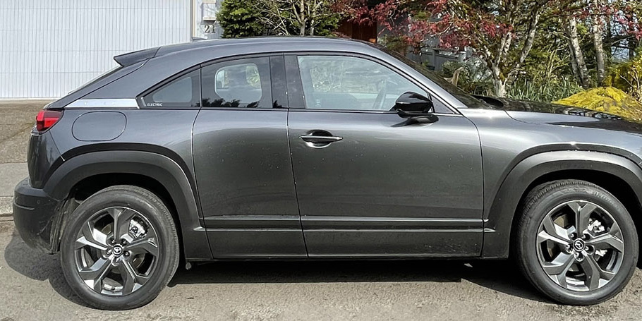 2022 Mazda MX-30 Premium Plus IMG_7579 featured image 2022 Mazda MX-30 Premium Plus