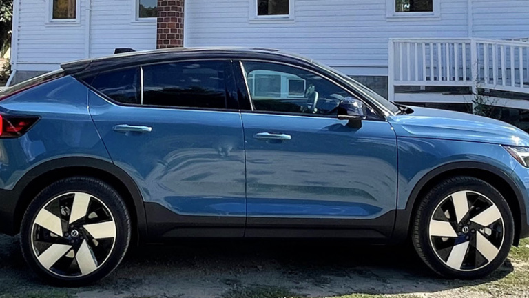 2022 Volvo C40 Recharge Twin Ultimate IMG_0051 featured image 2022 Volvo C40 Recharge Twin Ultimate