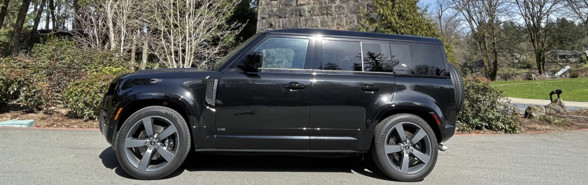 2023 Land Rover Defender 110 V8