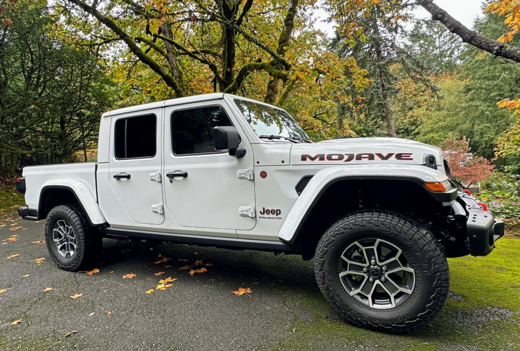 2024 Jeep Gladiator Mojave X