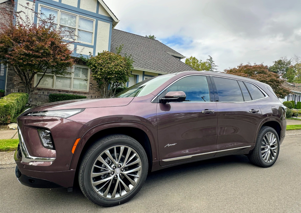 2025 Buick Enclave Avenir AWD