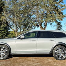 2025 Volvo V90 Cross Country Ultimate