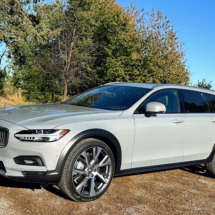 2025 Volvo V90 Cross Country Ultimate