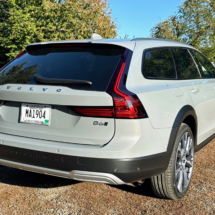 2025 Volvo V90 Cross Country Ultimate