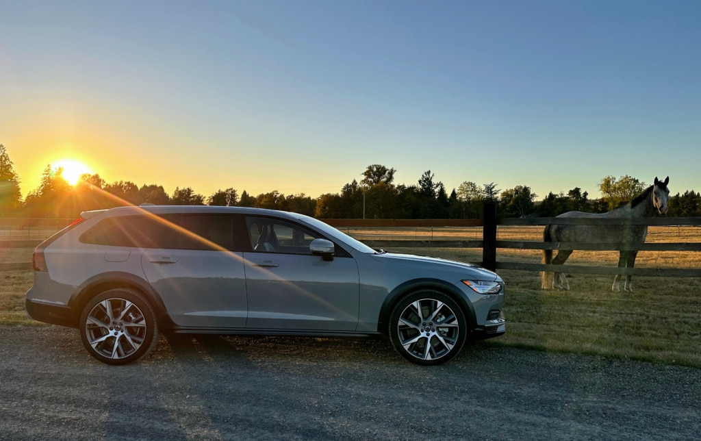 2025 Volvo V90 Cross Country Ultimate