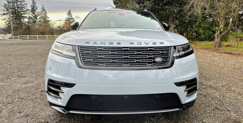 2025 Range Rover Velar Dynamic SE