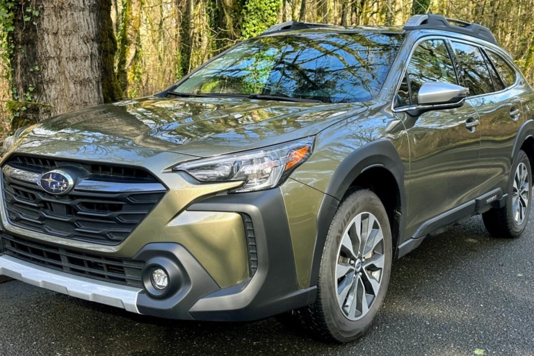 2025 Subaru Outback Touring XT