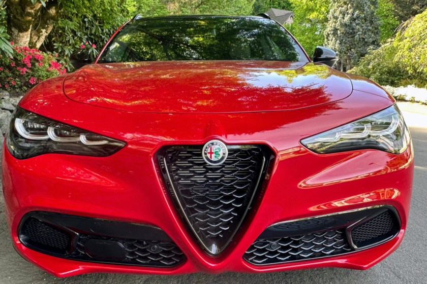 2025 Alfa Romeo Stelvio Veloce