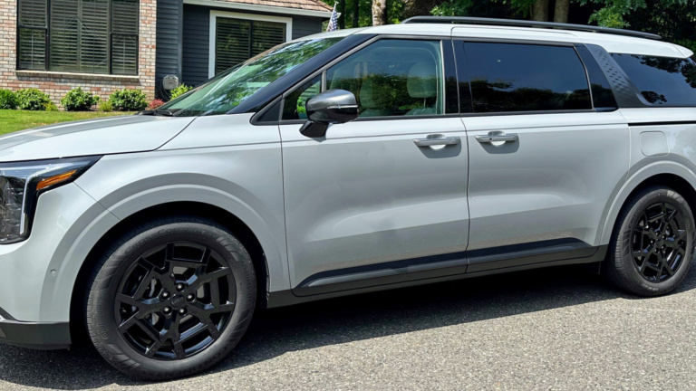 2025 Kia Carnival Hybrid SX Prestige IMG_9919 edit featured image 2025 Kia Carnival Hybrid SX Prestige