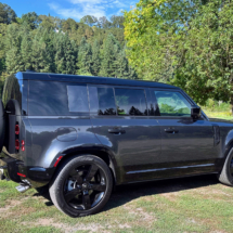 2025 Land Rover Defender 110 X-Dynamic SE 2025 Land Rover Defender 110 X-Dynamic SE