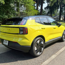 2025 Volvo EX30 Twin Motor Performance AWD ULTRA 2025 Volvo EX30 Twin Motor Performance AWD ULTRA